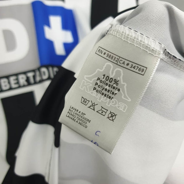Camisa Retrô Juventus I 1999/2000 - Kappa Masculina- Preta e branca