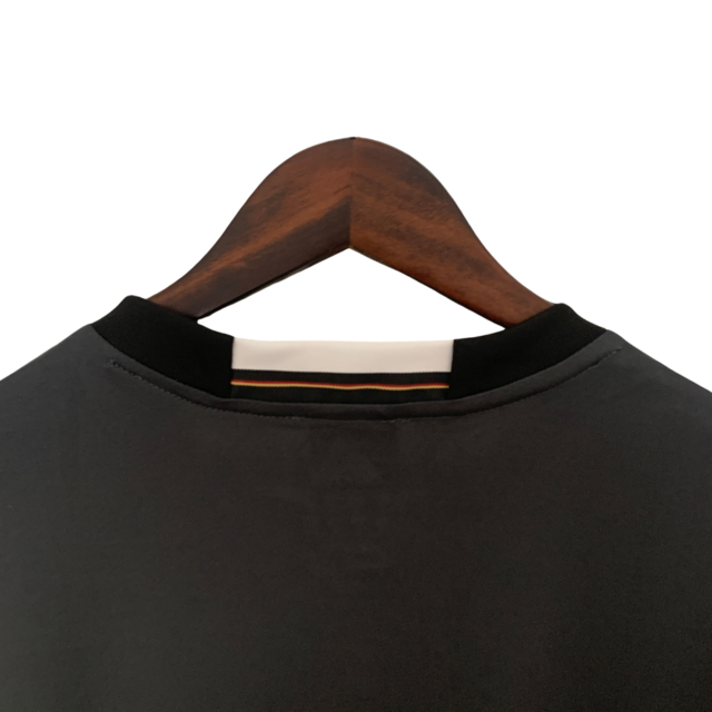 Camisa Retrô Seleção da Alemanha II 2016 - Adidas Masculina - Preta com detalhes em verde