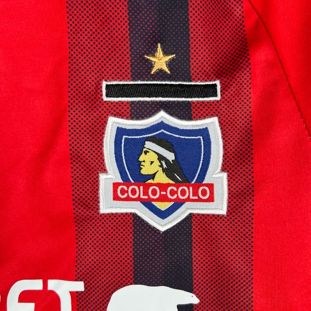 Kit Infantil Colo Colo II Adidas 23/24 - Vermelho com detalhes em preto e branco