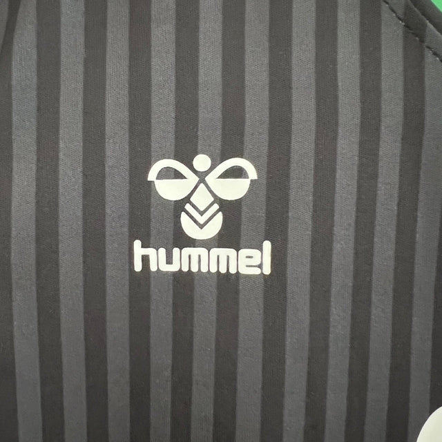 Kit Infantil Real Betis III Hummel - Preto com detalhes em verde e branco