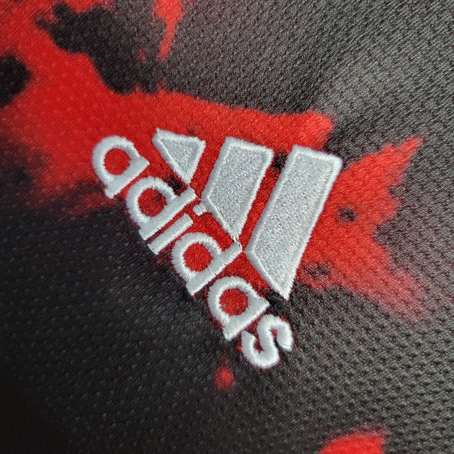 Camisa Flamengo Edição Especial 22/23 Torcedor Masculina - Vermelha com detalhes em preto