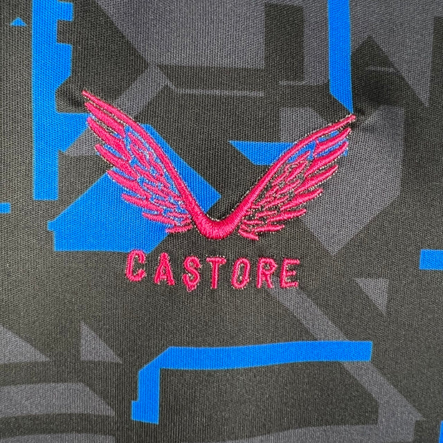 Kit Infantil Sevilla III Castore 23/24 - Preto com detalhes em azul