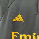 Kit Infantil Real Madrid III 23/24 Adidas - Preto com detalhes em amarelo