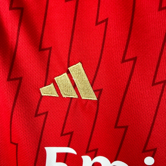 Camisa Arsenal I 23/24 -  Adidas Feminina - Vermelha com detalhes em branco e dourado