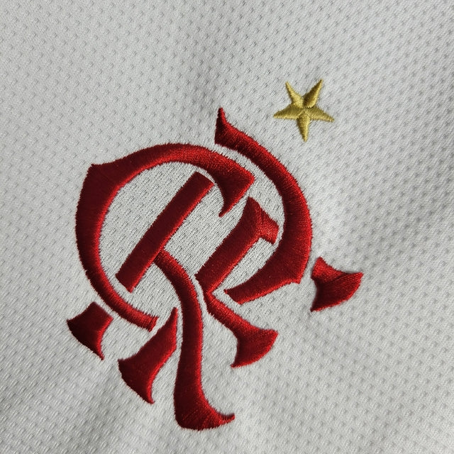 Kit Infatil Flamengo II 22/23 Adidas - Branco com detalhes em vermelho