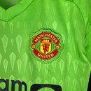 Kit Infantil Manchester United Goleiro Adidas 23/24 - Verde com detalhes em preto