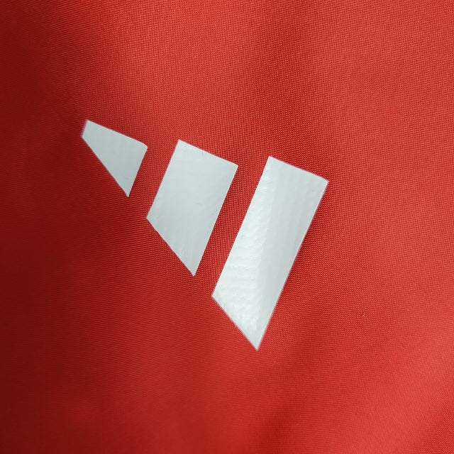 Jaqueta Corta-Vento São Paulo 23/24 Masculino Adidas - Vermelha com detalhes em branco e roxo