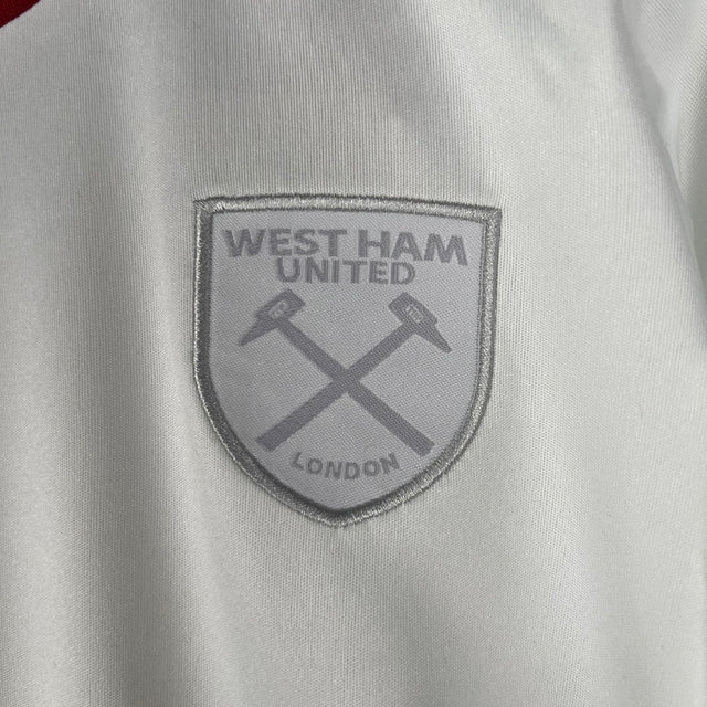 Kit Infantil West Ham II Umbro 23/24 - Branca com detalhes em vinho