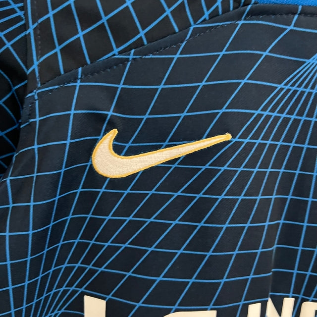 Kit Infantil Chelsea II 23/24 Nike - Preto com detalhes em azul