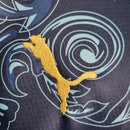 Camisa Itália Edição especial Versace 22/23 - Torcedor Adidas Masculina - Azul com detalhes em dourado