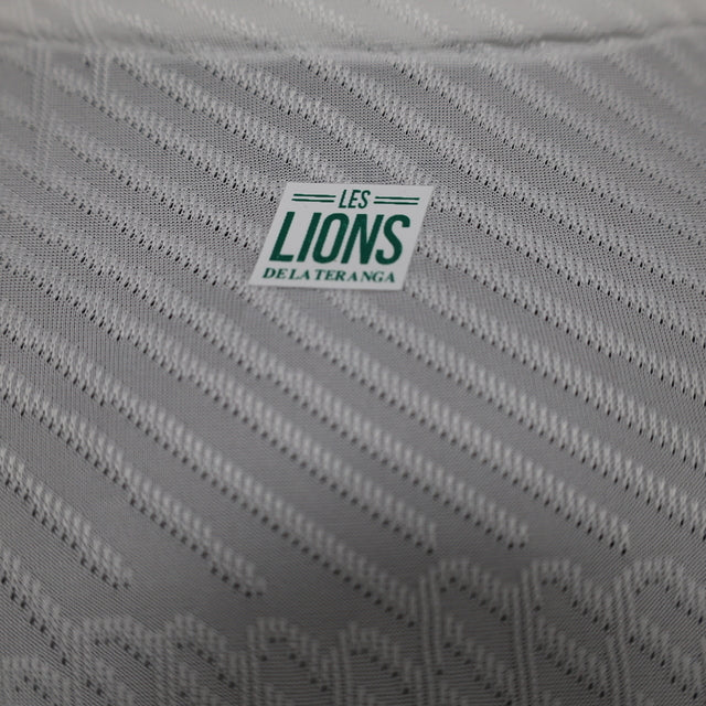 Camisa Seleção do Senegal I 23/24- Jogador Puma Masculina - Branca com detalhes em vermelho e amarelo e verde