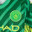 Kit Infantil Manchester City Goleiro Puma 23/24 - Verde com detalhes em amarelo
