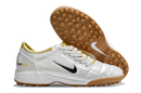 Chuteira Nike Total 90 Society TF - Branco/Dourado