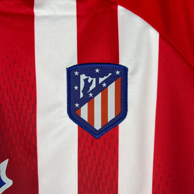 Kit Infantil Atlético de Madrid I 23/24 Nike - Vermelho e branco e azul