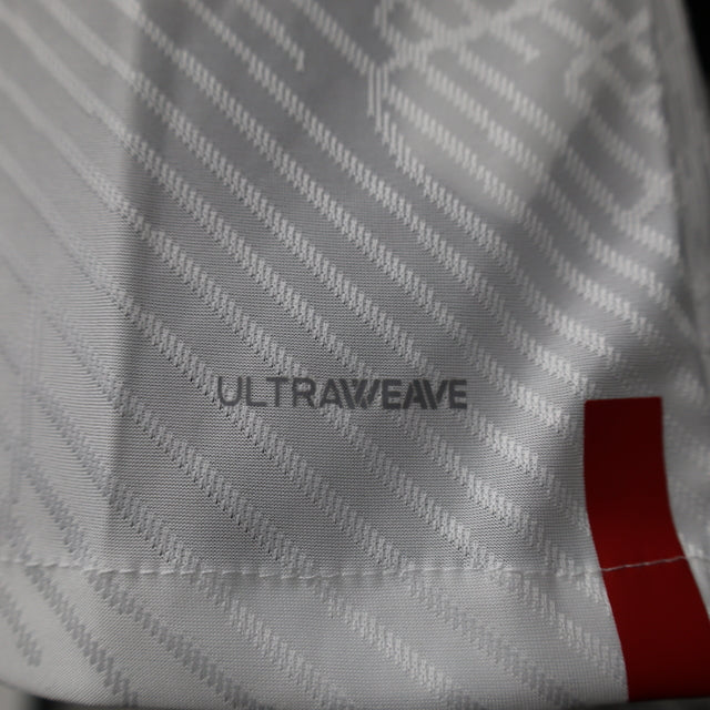 Camisa Seleção do Senegal I 23/24- Jogador Puma Masculina - Branca com detalhes em vermelho e amarelo e verde