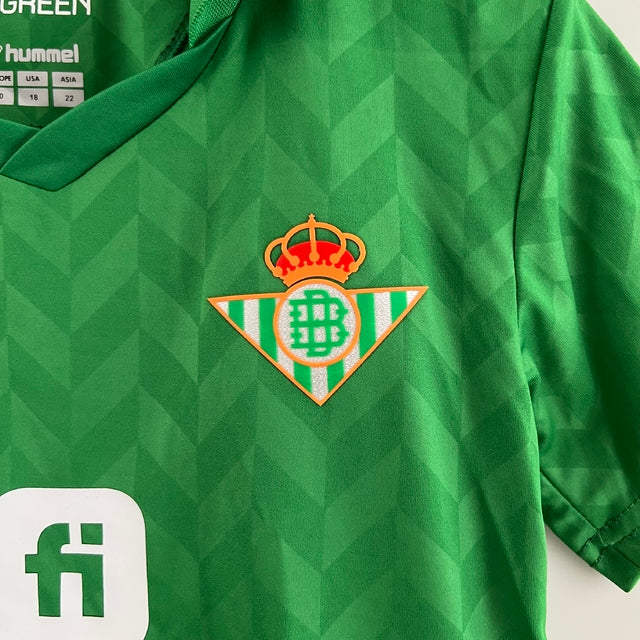 Kit Infantil Real Betis II Hummel 23/24 - Verde com detalhes em branco