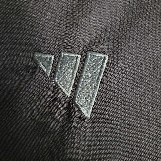 Camisa Bayern de Munique Edição especial 23/24 - Torcedor Adidas Masculina - Preta