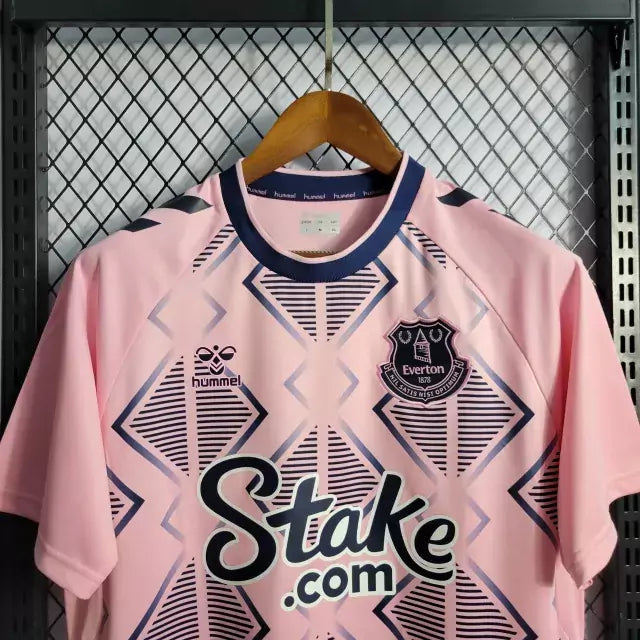 Camisa Everton Away 22/23 Torcedor Hummel Masculina - Rosa