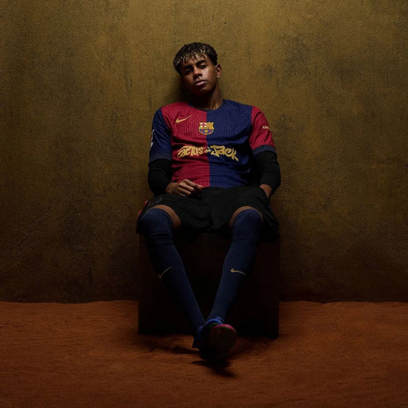 Camisa Barcelona Home 24/25 Azul e Grená Torcedor Masculina Nike - El Classico Travis Scott