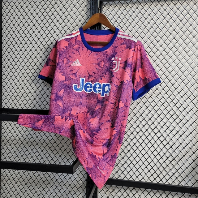 Camisa Juventus III 22/23 - Torcedor Adidas Masculina - Rosa com detalhes em azul