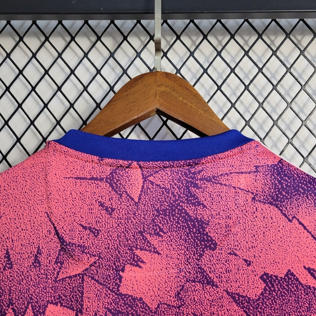 Camisa Juventus III 22/23 - Torcedor Adidas Masculina - Rosa com detalhes em azul