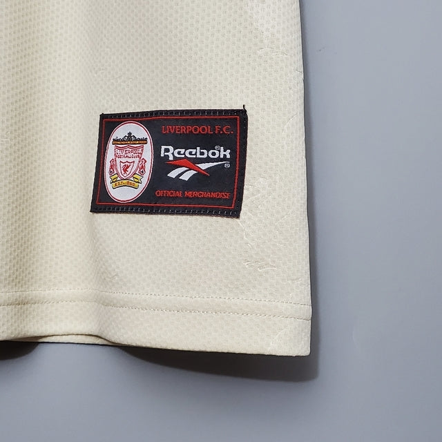 Camisa Retrô Liverpool II 1996/1997 - Torcedor Reebok Masculina - Bege com detalhes em vermelho