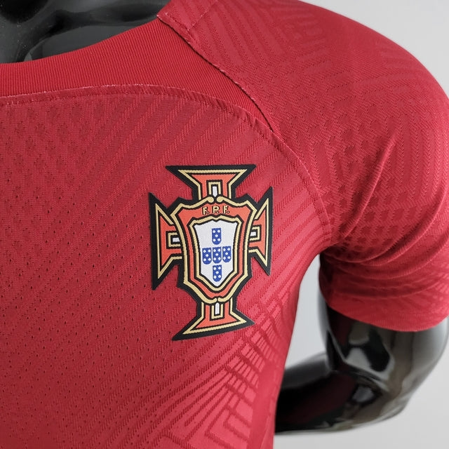 Camisa Seleção de Portugal I 22/23 - Jogador Nike Masculina - Vermelha e verde