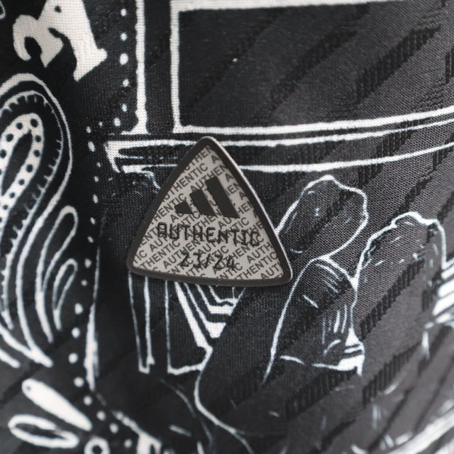 Camisa Arsenal Edição Especial 23/24 - Jogador Adidas Masculina - Preta com detalhes em branco