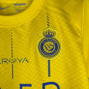 Kit Infantil Al-Nassr I Nike 23/24 - Amarelo com detalhes em azul