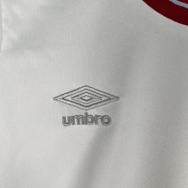 Kit Infantil West Ham II Umbro 23/24 - Branca com detalhes em vinho