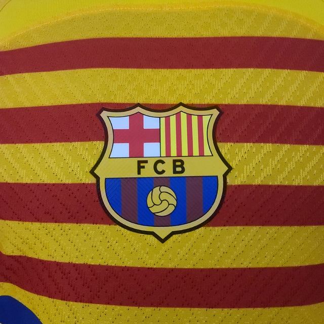 Camisa Barcelona II 22/23- Jogador Nike Masculina - Amarela com detalhes em vermelho