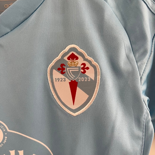 Kit Infantil Celta de Vigo I 23/24 Adidas - Azul com detalhes em branco