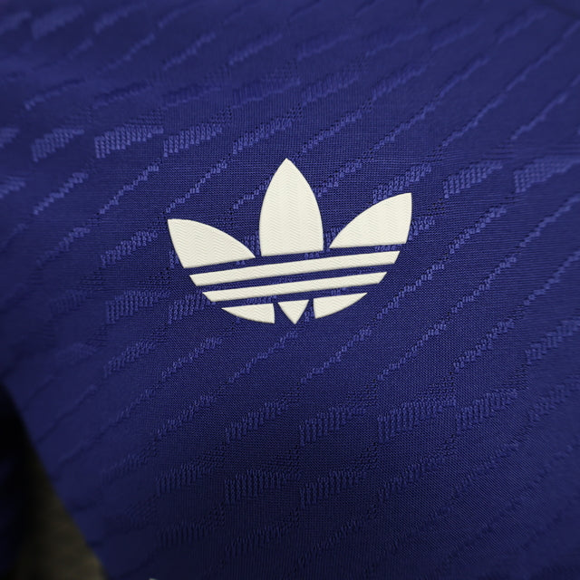 Camisa Real Madrid II 21/22 - Jogador Adidas Masculina - Azul com detalhes em amarelo e branco