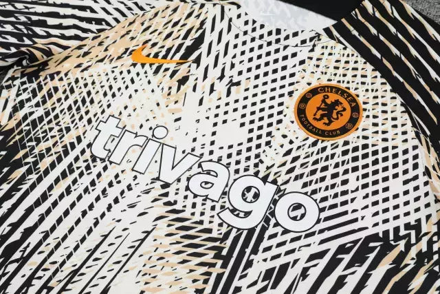 Kit Treino adulto - Camisa e Shorts - Chelsea Nike 23/24 - Bege e preto