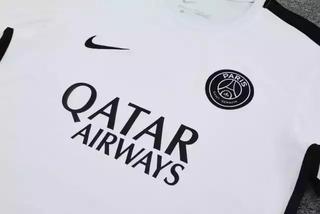 Kit Treino adulto - Camisa e Shorts - Paris Saint-Germain Nike 23/24 - Preto e branco