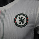 Camisa Chelsea II 25/26 - Jogador Nike Masculina - Branca com detalhes em verde e vermelho