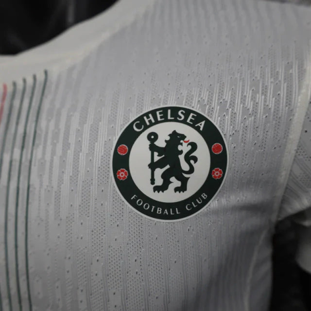 Camisa Chelsea II 25/26 - Jogador Nike Masculina - Branca com detalhes em verde e vermelho