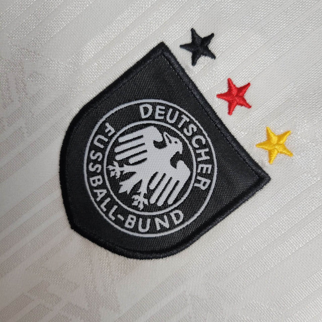 Kit Infantil Alemanha I Retrô 1996 - Adidas - Branco com detalhes em amarelo e vermelho e preto