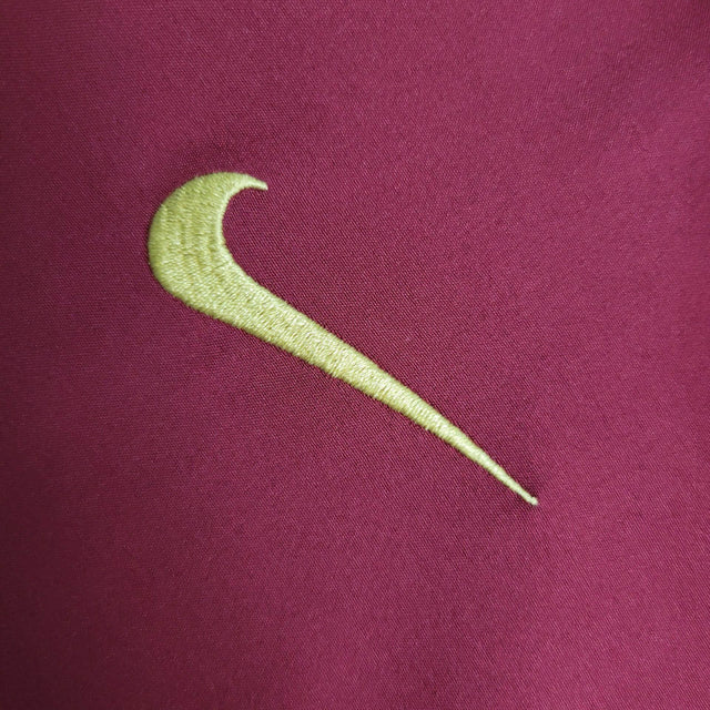 Kit Infantil Retrô Arsenal I 2005/2006 - Nike - Vinho com detalhes em amarelo