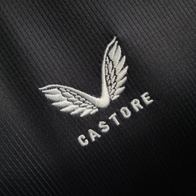 Kit Infantil Newcastle United Edição Especial 23/24 - Castore - Preto com detalhes em branco