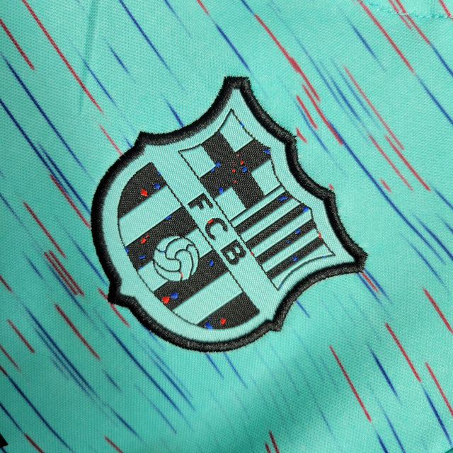Kit Infantil Barcelona II 23/24 - Nike - Verde com detalhes em azul e vermelho