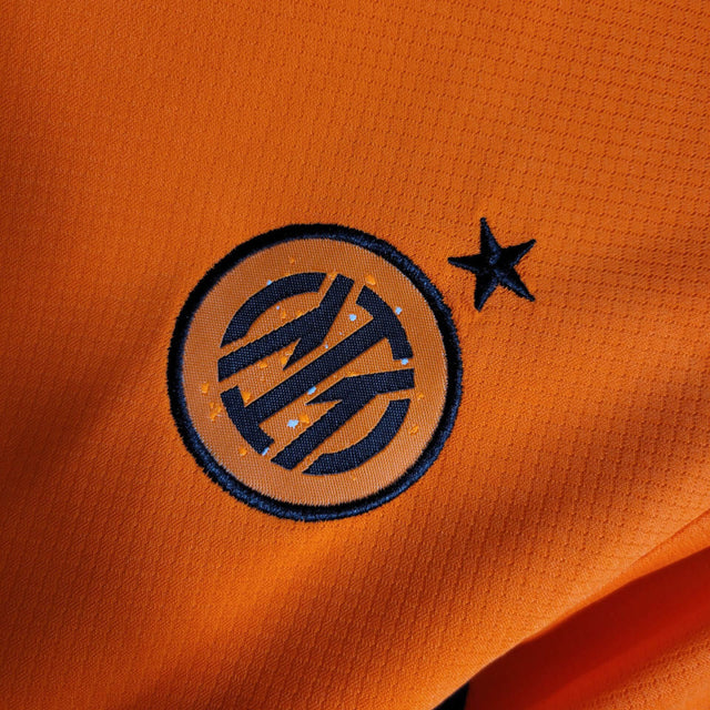 Kit Infantil Inter de Milão II 23/24 - Nike - Laranja com detalhes em azul e cinza
