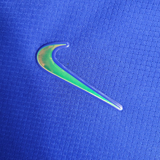 Camisa Chelsea I 23/24-  Nike Feminina - Azul com detalhes em preto e amarelo e branco