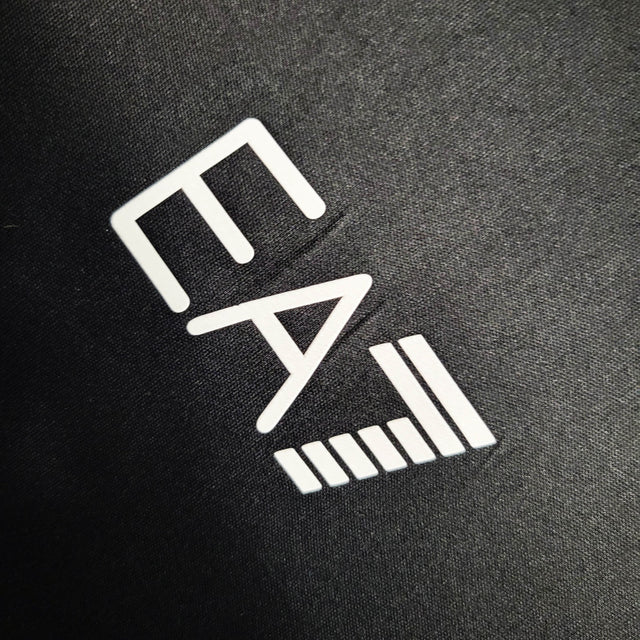 Camisa Napoli I Treino 23/24 - Torcedor EA7 Masculina - Preta com detalhes em azul