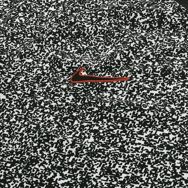 Camisa Corinthians Pré-jogo 24/25 - Torcedor Nike Masculina - Branca com detalhes em preto