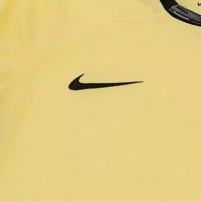 Camisa Corinthians III 23/24 -  Nike Feminina - Amarela com detalhes em preto