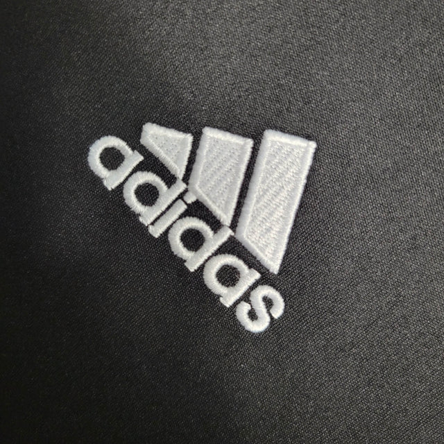 Camisa Retrô Real Madrid II 16/17 - Masculina Adidas - Preta com detalhes em roxo