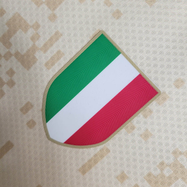 Camisa AC Milan Edição especial Goleiro 23/24 - Torcedor Puma Masculina - Bege com detalhes em preto