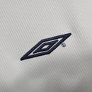 Camisa Retrô Manchester United II 1999/2000 manga longa - Umbro Masculina - Branca com detalhes em azul