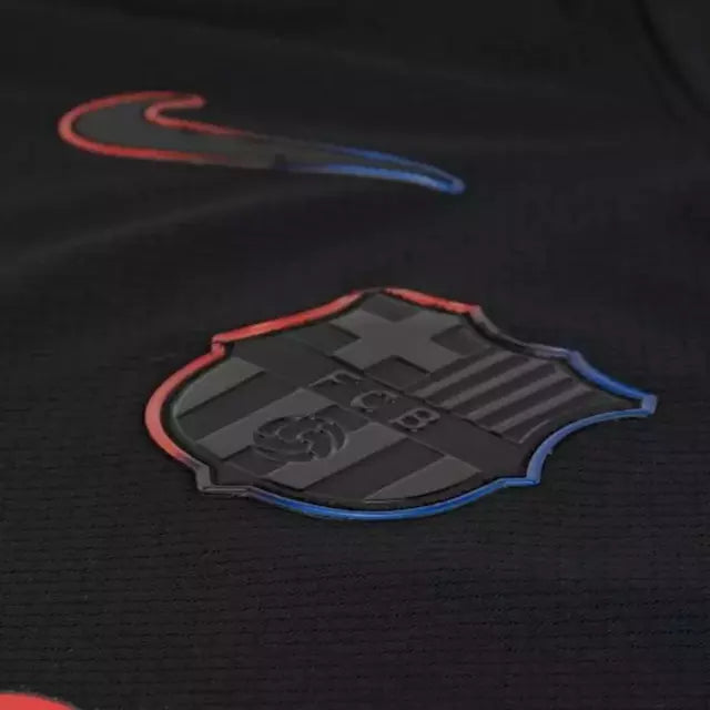 Camisa Barcelona II 24/25 -  Nike Feminina - Preta com detalhes em azul e vermelho
